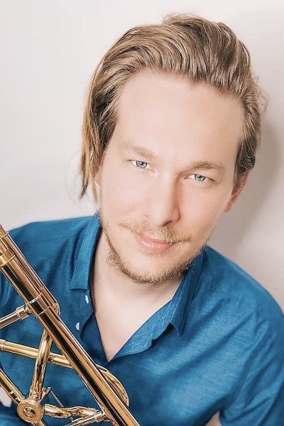 Peter Steiner headshot 400x600