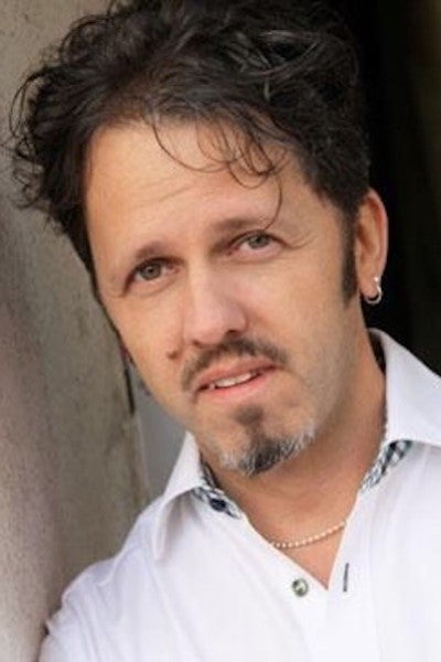 Sean Hickey headshot 400x600