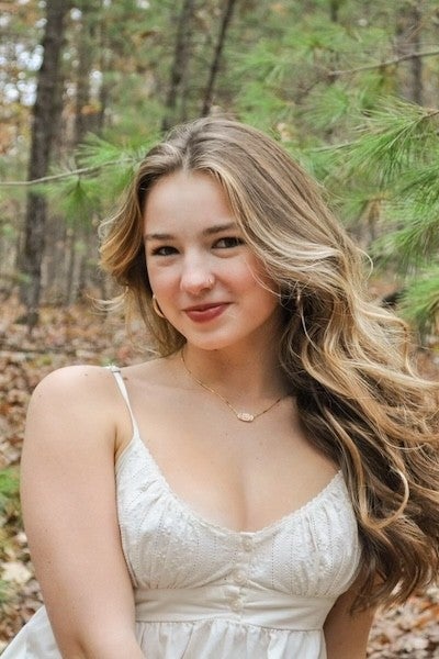 Sloane Escobar Headshot